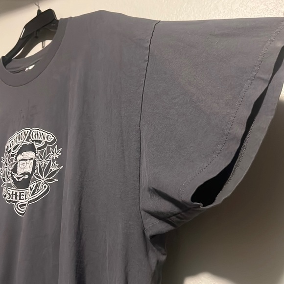 SIGNED Tommy Chong & Shelby: 3XL Grey Shirt with white graphic - Picture 3 of 6